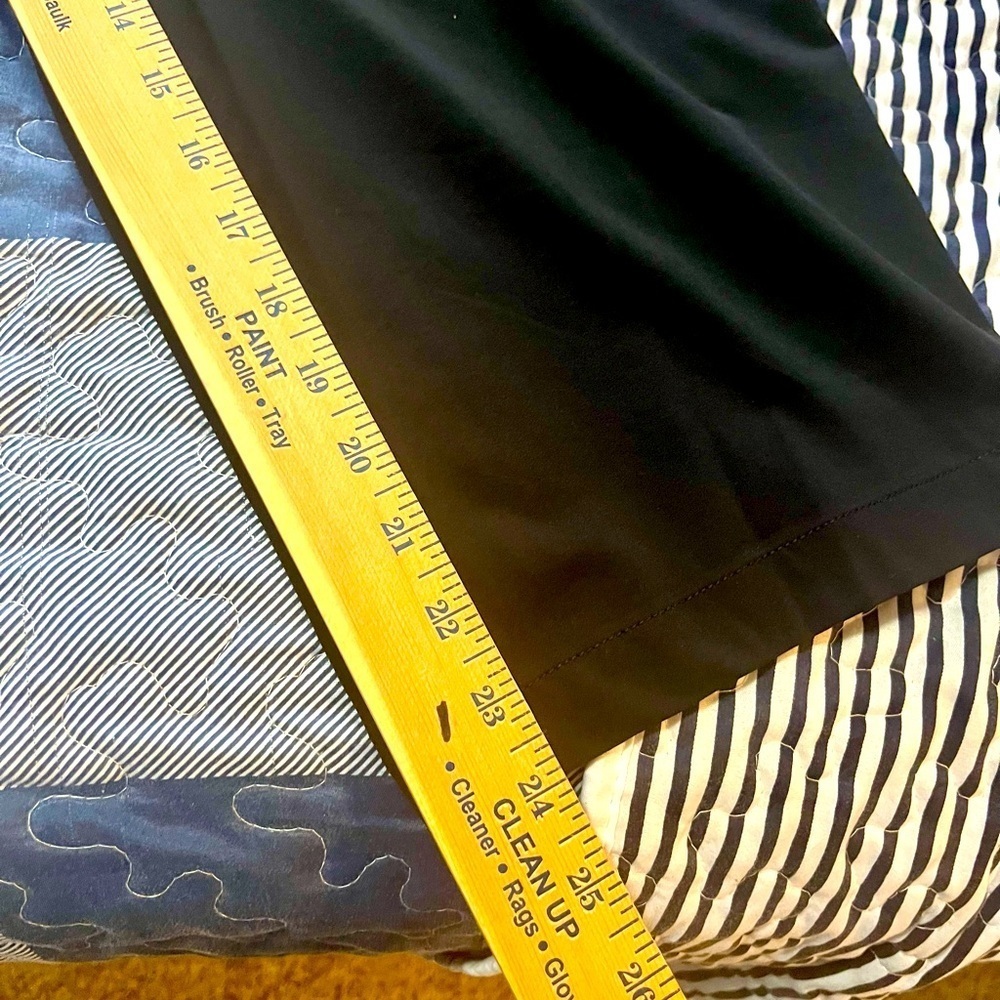 NWT Eddie Bauer Women’s Black Capris - Med - Picture 7 of 9